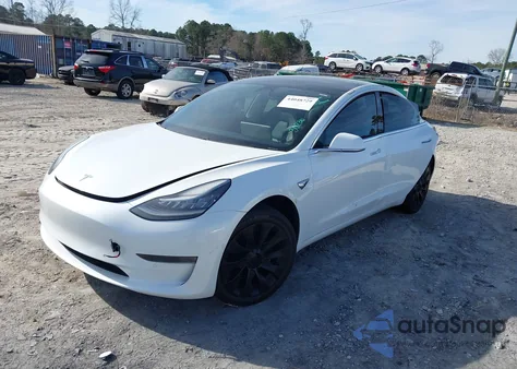 2020 Tesla Model 3 Standard Range Plus Rear-Wheel Drive/Standard Range Rear-Wheel Drive z USA, uszkodzony, nr VIN 5YJ3E1EA0LF504589